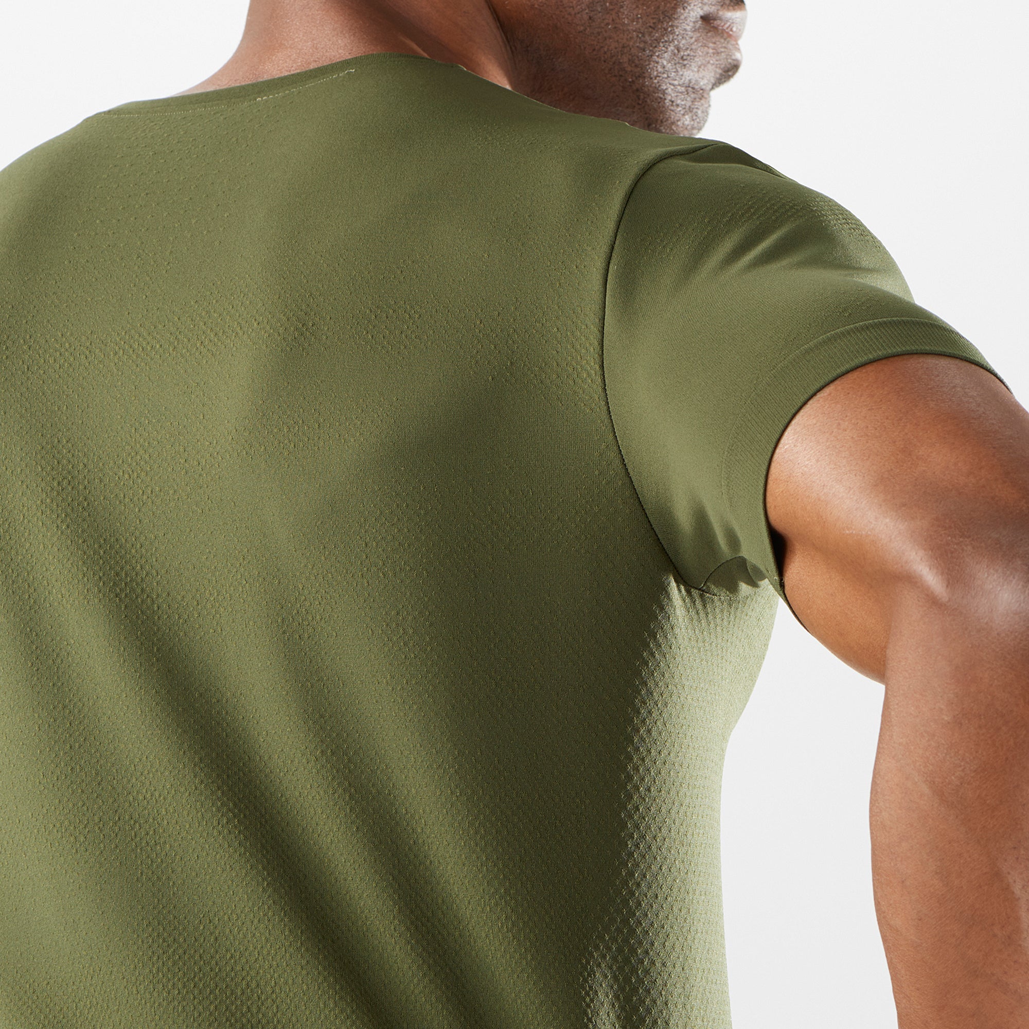 ESSENTIAL SEAMLESS