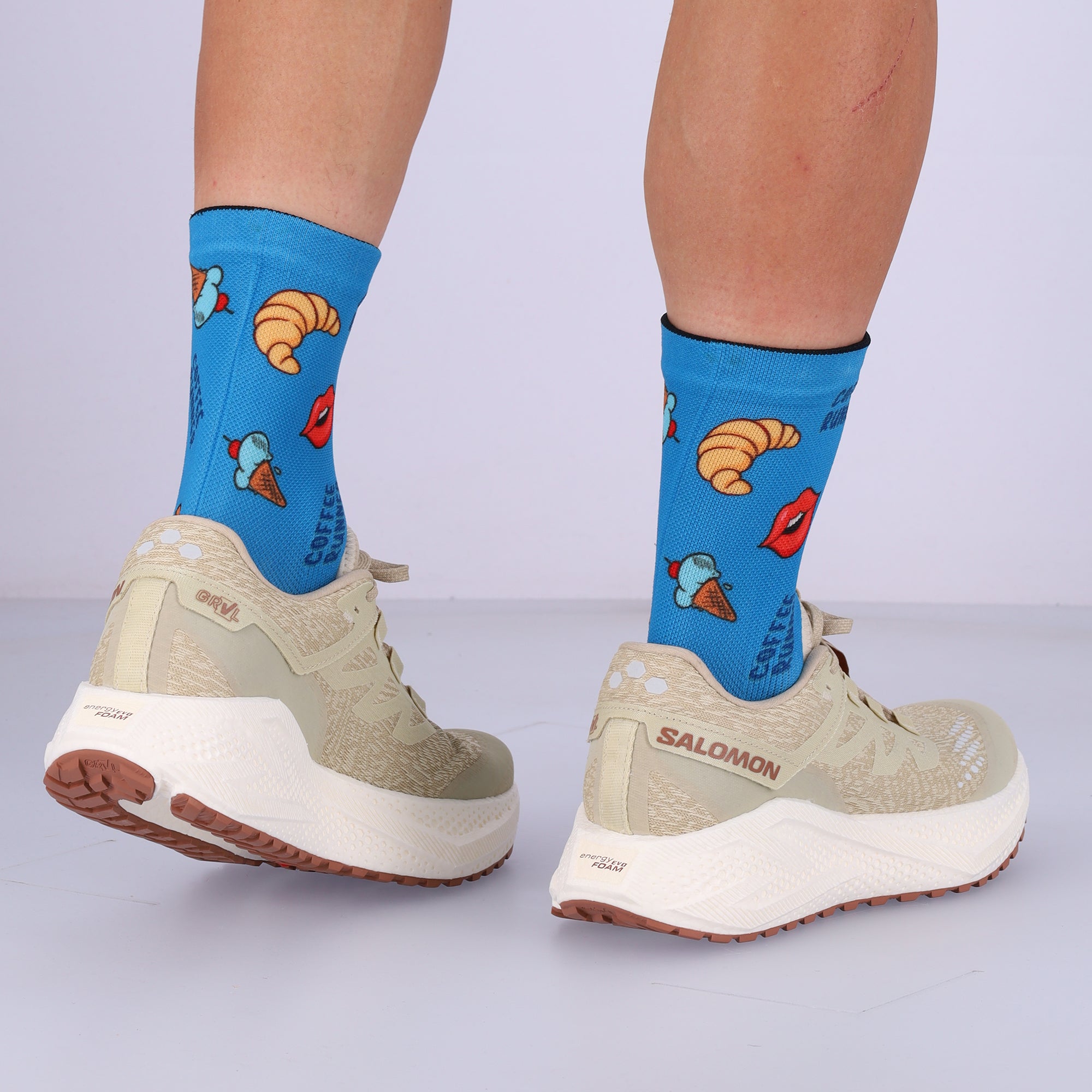COFFEE RUNNER
